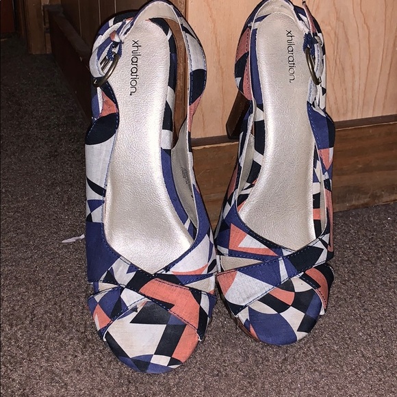 Peep toe sandals - Picture 1 of 3